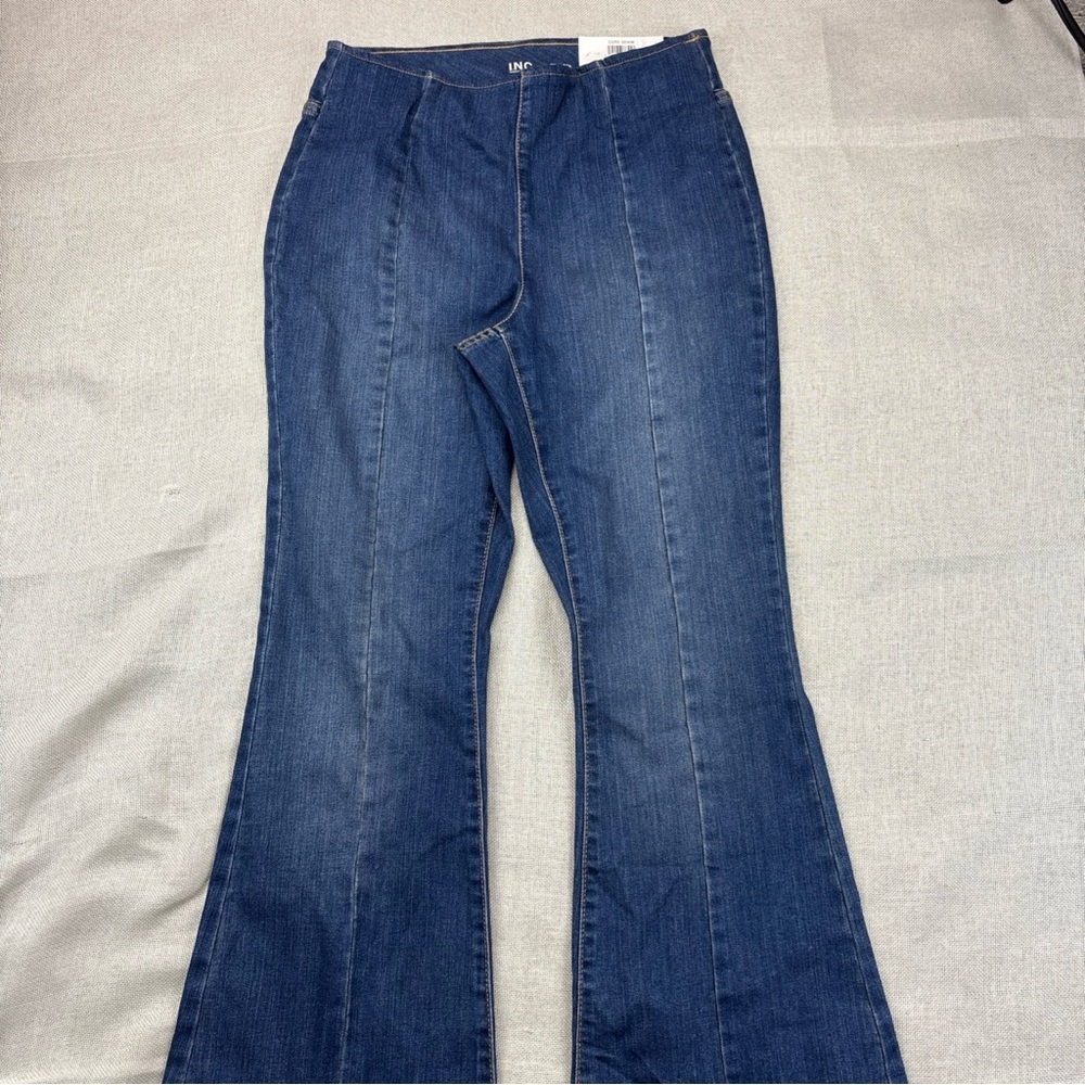 I.n.c. International Concepts Women's Bootcut Pull-on Jeans Size 8P